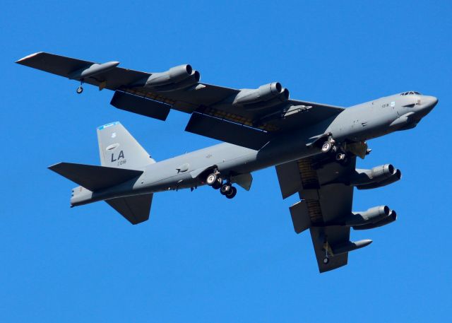 Boeing B-52 Stratofortress (61-0016) - At Barksdale Air Force Base. Returning home with empty weapons pods. 