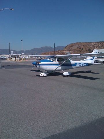 Cessna Skylane (N2125R)