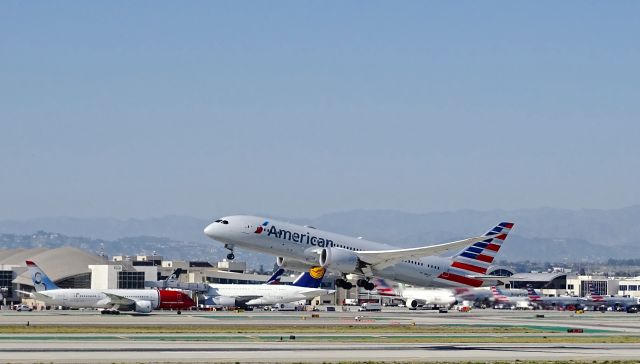 Boeing 787-8 (N801AC)