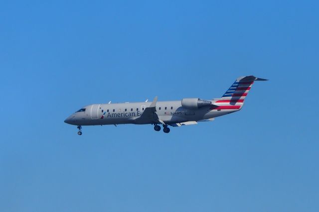 Canadair Regional Jet CRJ-200 (N244PS)