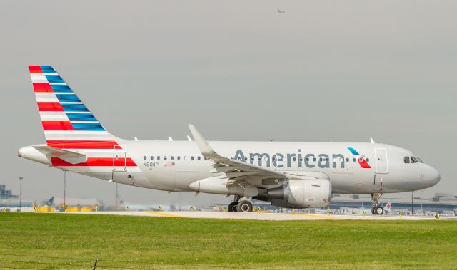 Airbus A319 (N9011P)