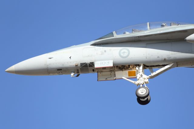 McDonnell Douglas FA-18 Hornet (A21109) - RAAF F-18 Classic Hornet, approaches YBTL.