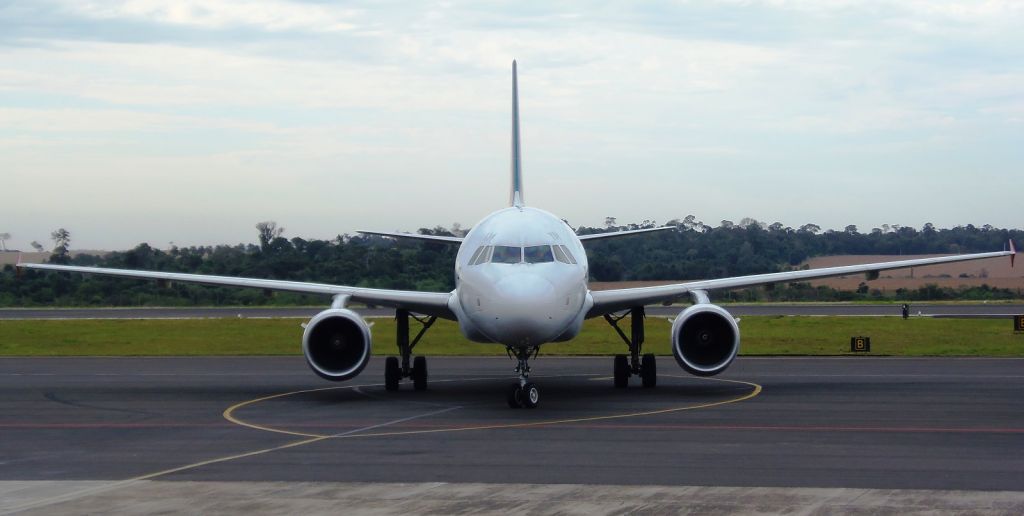 Airbus A319 (PR-MYM)