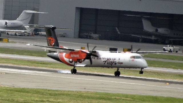 de Havilland Dash 8-400 (N440QX) - N440QX Horizon Air De Havilland Canada DHC-8-400br /4.1 yearsbr /2015-03-23 AS2377 Portland (PDX) San Jose (SJC) 08:57-->Landed 10:38