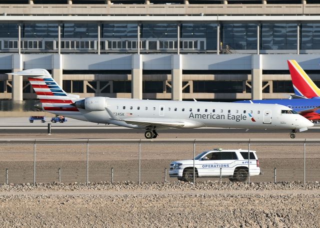 Canadair Regional Jet CRJ-700 (N724SK)