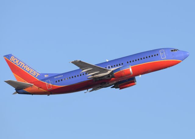BOEING 737-300 (N345SA)