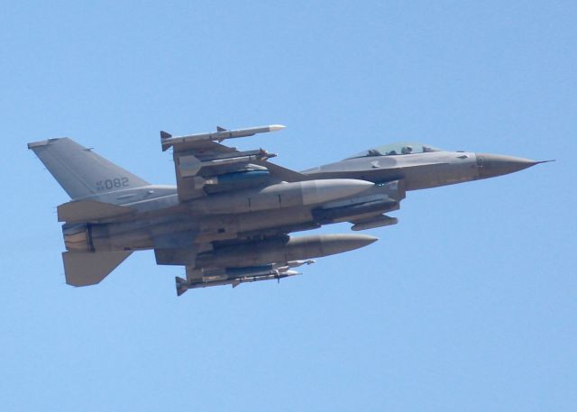 Lockheed F-16 Fighting Falcon (99-0082) - At Barksdale Air Force Base. Looks pretty loaded to me.