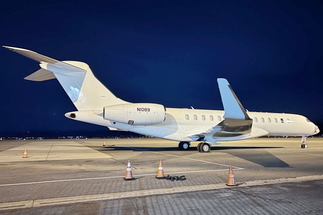 BOMBARDIER BD-700 Global 7500 (N1089)