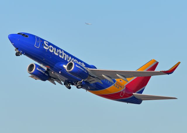 Boeing 737-700 (N920WN)