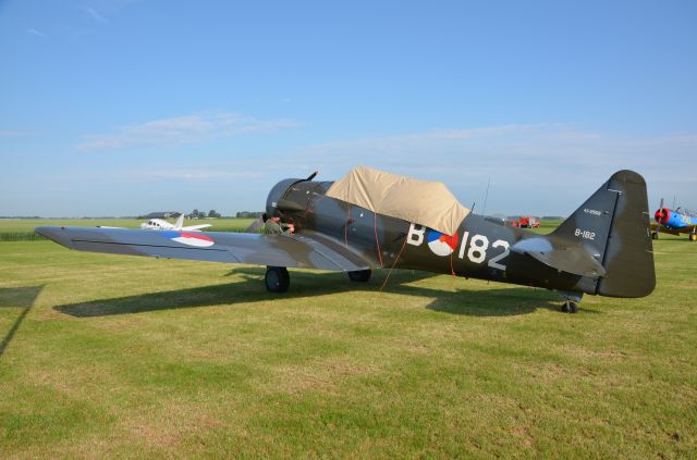 North American T-6 Texan (PH-TBR)