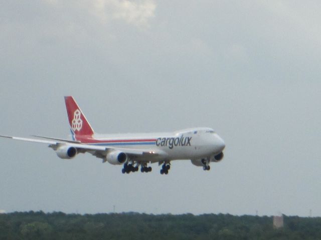 BOEING 747-8 (LX-VCF)