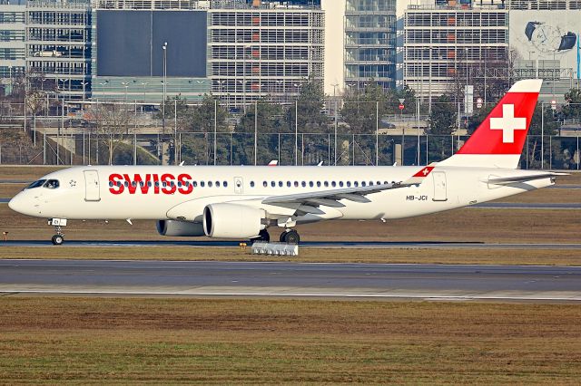 Airbus A220-300 (HB-JCI)