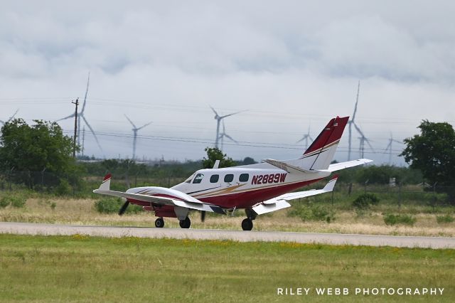 Beechcraft Duke (N2889W)
