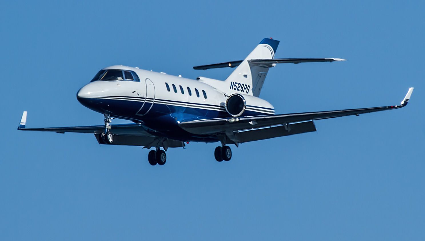 Hawker 800 (N526PS)