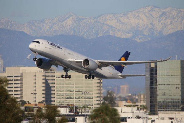 Airbus A350-900 (D-AIXC)