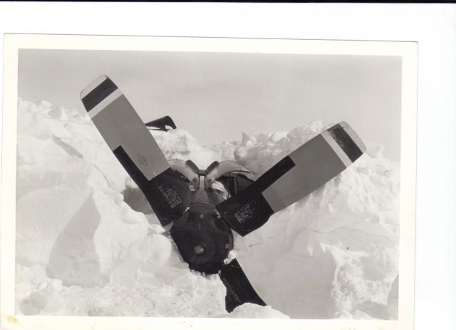 XD321 — - Inspection and survey of US Navy XD321 crashed at Site D59 Antarctica (Antarctic Development Squadron Six VXE-6).  This inspection survey was to determine the feasibility of recovering the Aircraft at a later date.  I was on this survey team in 1979. https://www.southpolestation.com/trivia/history/321/321.html