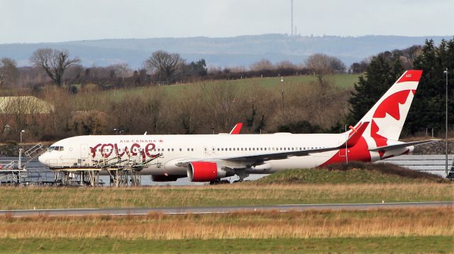 BOEING 767-300 (C-FMWQ) - air canada rouge b767-333er c-fmwq at shannon 3/3/20.