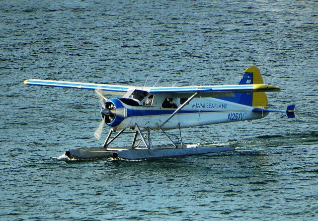 Cessna Chancellor (N251V) - DEHAVILLAND CANADA DHC-2 MK.I BEAVER / MIAMI SEAPLANE / PORT OF MIAMI