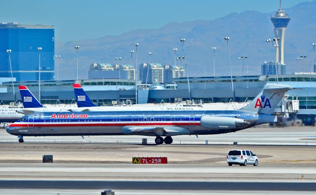 McDonnell Douglas MD-82 (N492AA) - N492AA American Airlines 1989 McDonnell Douglas  MD-82 - cn 49730 / ln 1565 - Las Vegas - McCarran International Airport (LAS / KLAS)br /USA - Nevada August 8, 2014br /Photo: Tomás Del Coro