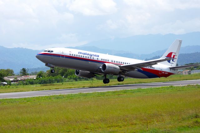 Boeing 737-700 (9M-MMD) - Photo Taken during 14 Oct 2012