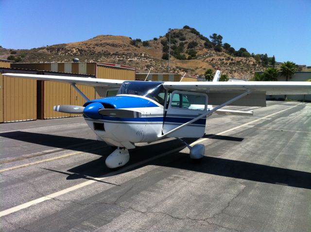 Cessna Skylane (N2125R)