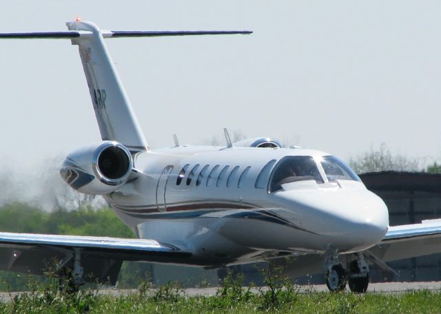 Cessna Citation CJ1 (N4RP) - Turning off of 32 after landing at Downtown Shreveport.