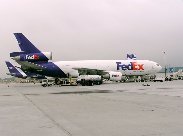 McDonnell Douglas DC-10 (N397FE)