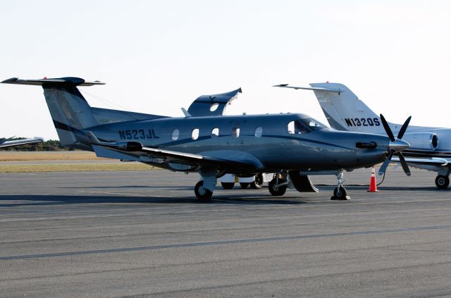 Pilatus PC-12 (N523JL) - Great paint job!