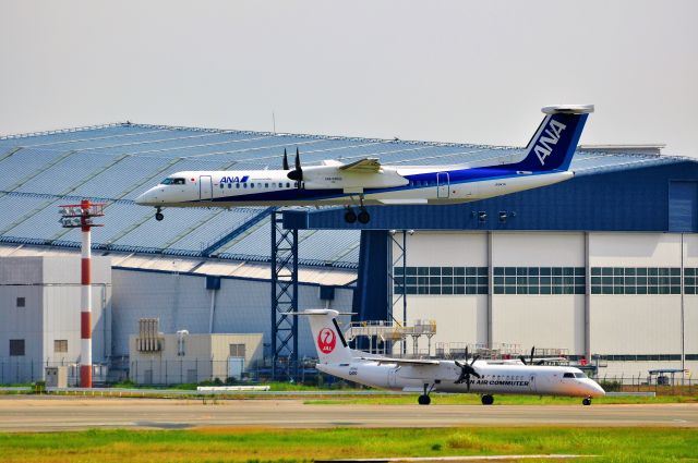 de Havilland Dash 8-400 (JA847A)