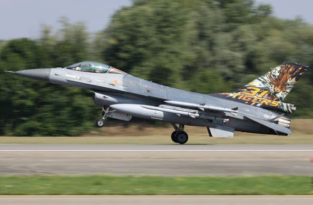 Lockheed F-16 Fighting Falcon (BAFFA106) - Spotterday 2013