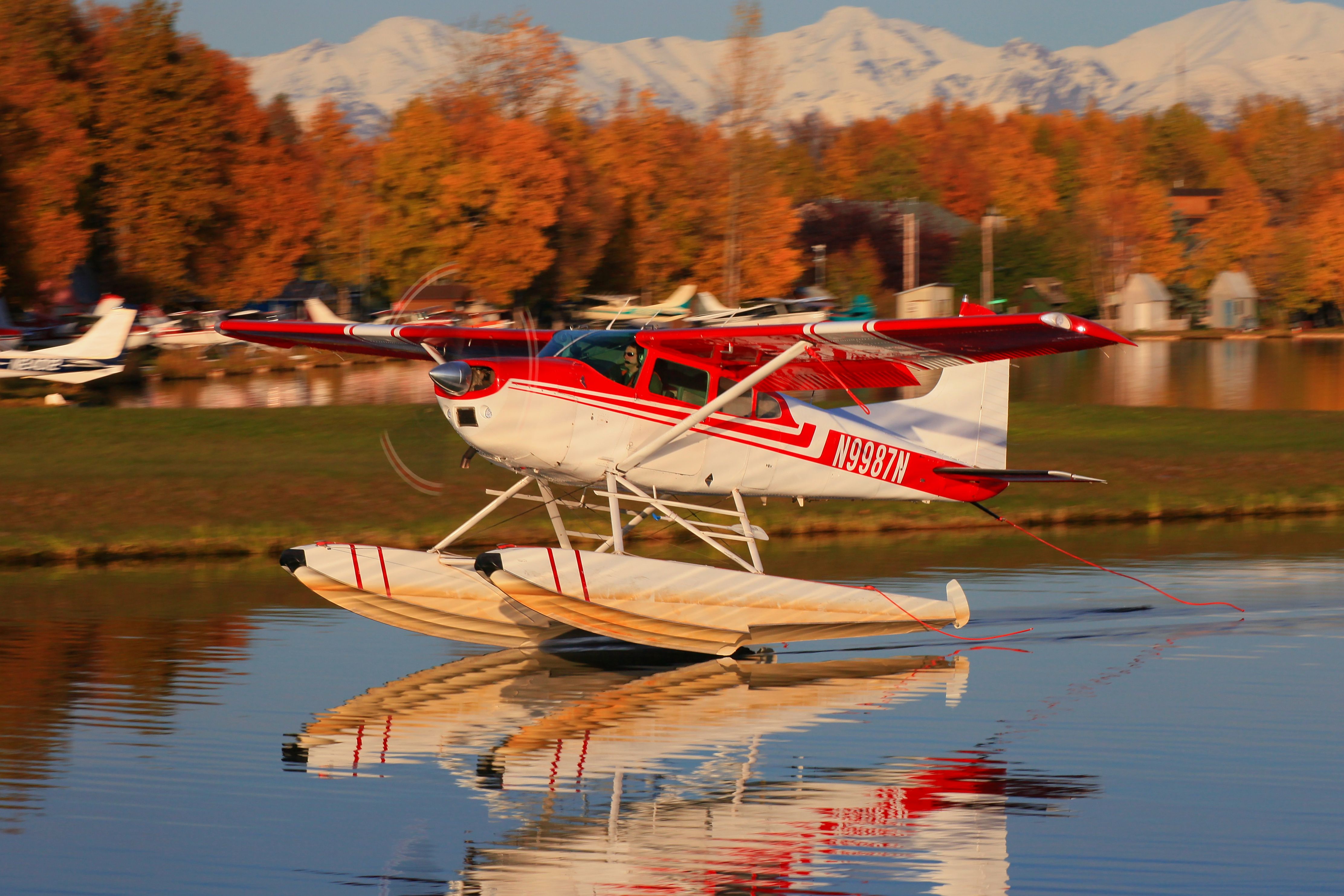 Cessna Skywagon (N9987N)