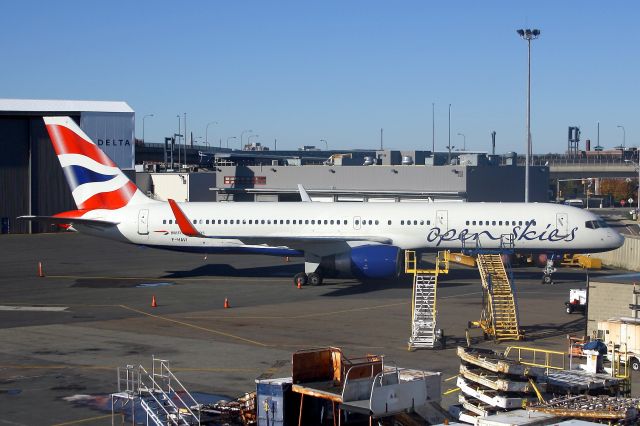 Boeing 757-200 (F-HAVI) - Mistral 4 diverted to Boston from Newark due to a mechanical issue.