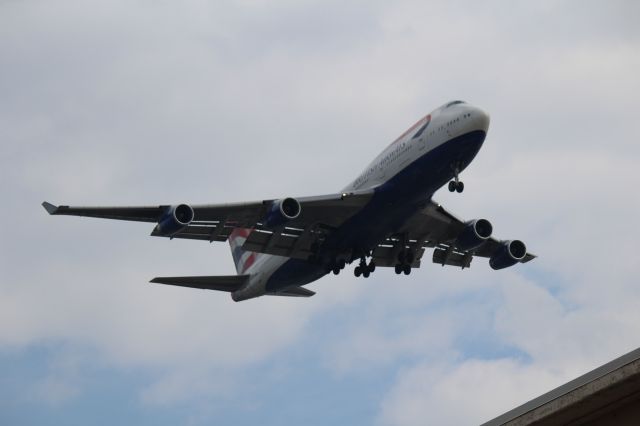 Boeing 747-400 (G-BYGE)