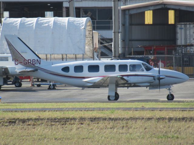 Piper Navajo (C-GPBN)