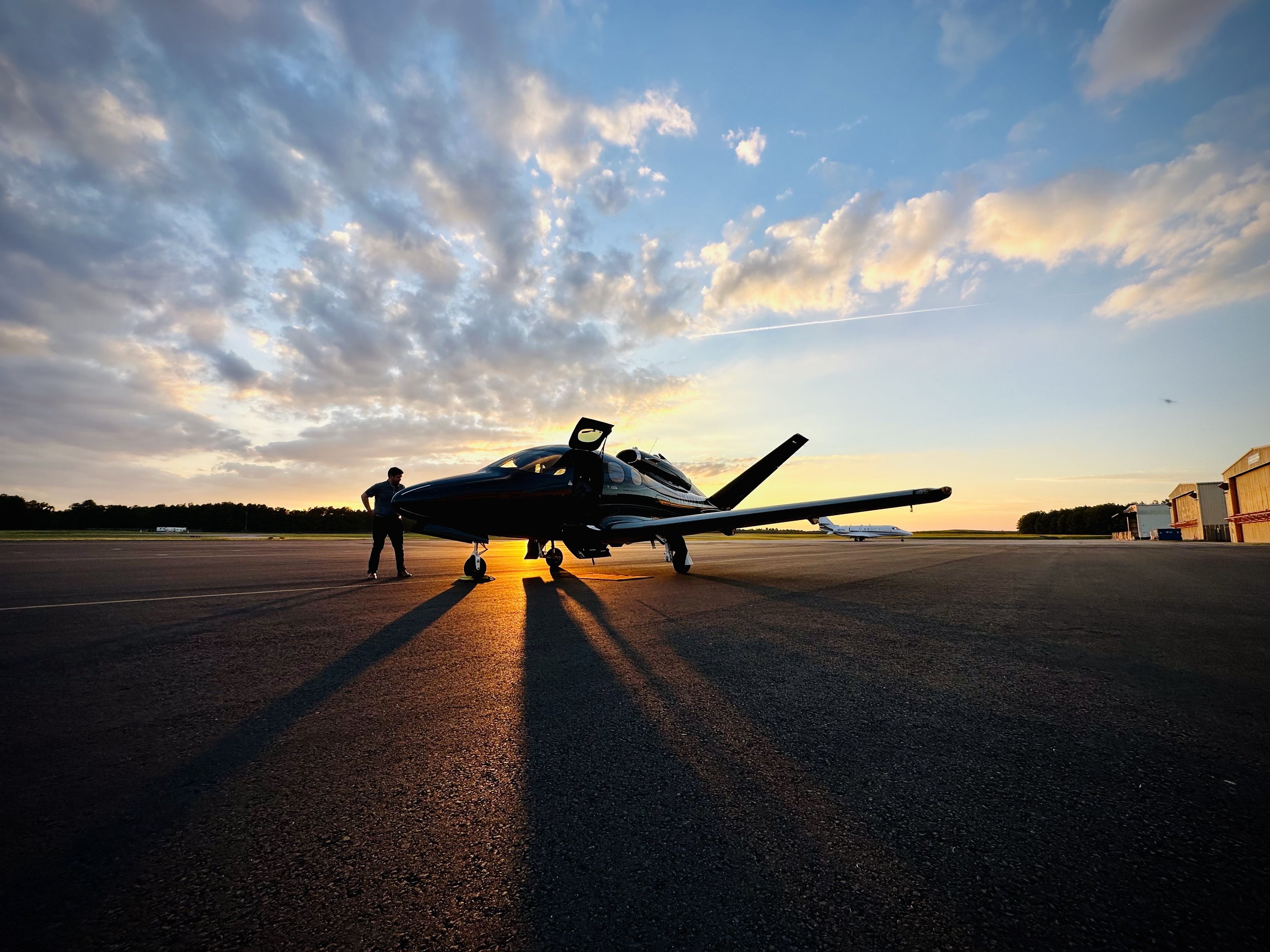 Cirrus Vision SF50 (N307BL)