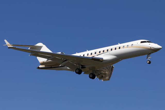 Bombardier Global Express (N433DC)