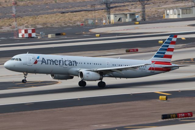 Airbus A321 (N539UW)