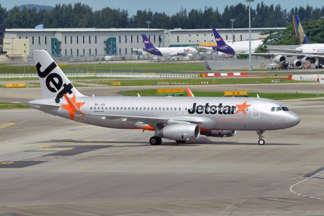 Airbus A320 (9V-JSV)