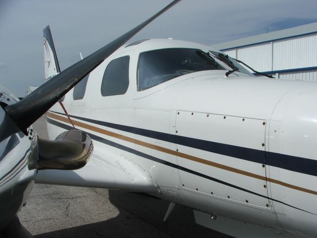 Piper Cheyenne 2 (N67DW)