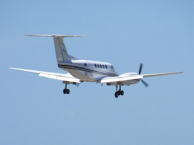 Beechcraft Super King Air 200 (N635B)