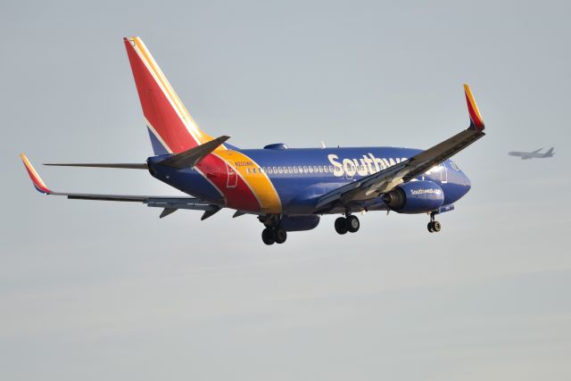 Boeing 737-700 (N200WN) - 23-R 03-06-22. FDX 767-300F N197FE off the nose in the background.