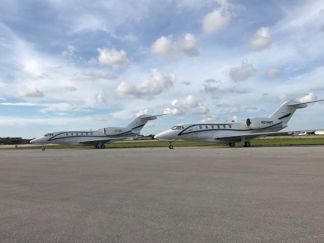 Cessna Citation X (N214WT) - N214WT & N713FL side by side ready for charter flights by AirX America.