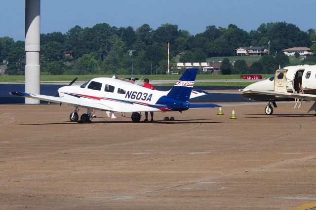 Piper Cherokee (N603A)