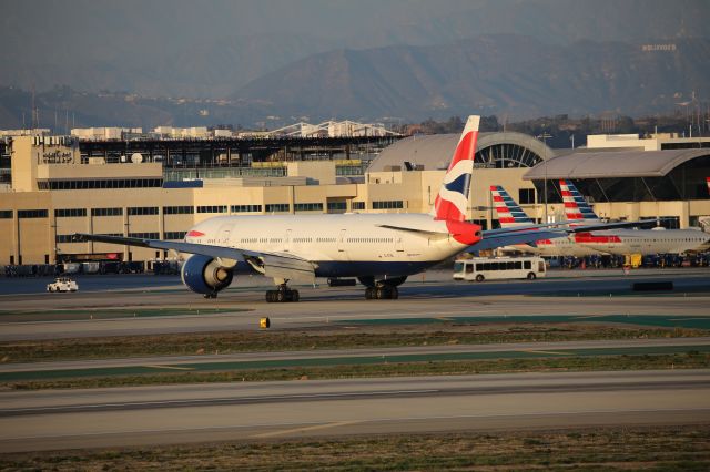 BOEING 777-300ER (G-STBL)