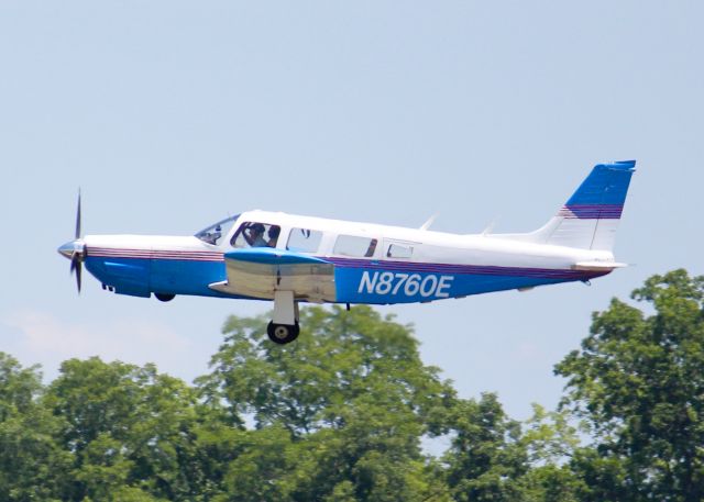 Piper Saratoga (N8760E) - At Downtown Shreveport.