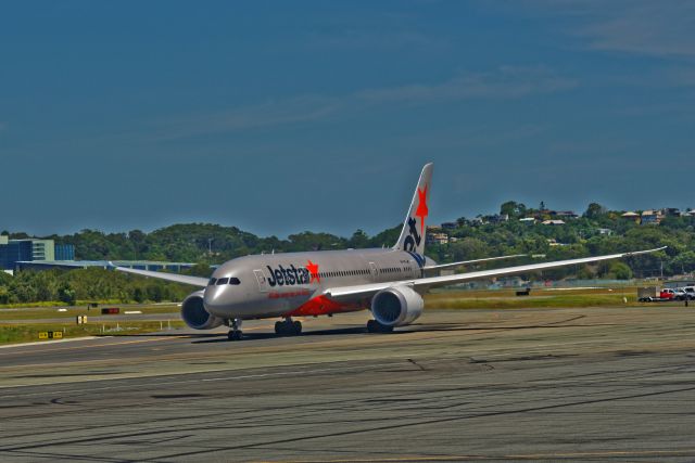 Boeing 787-8 (VH-VKE)