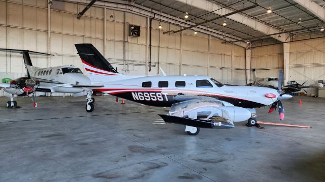 Piper Malibu Mirage (N695ST)