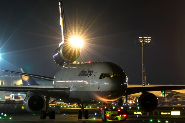 Boeing MD-11 (D-ALCD)