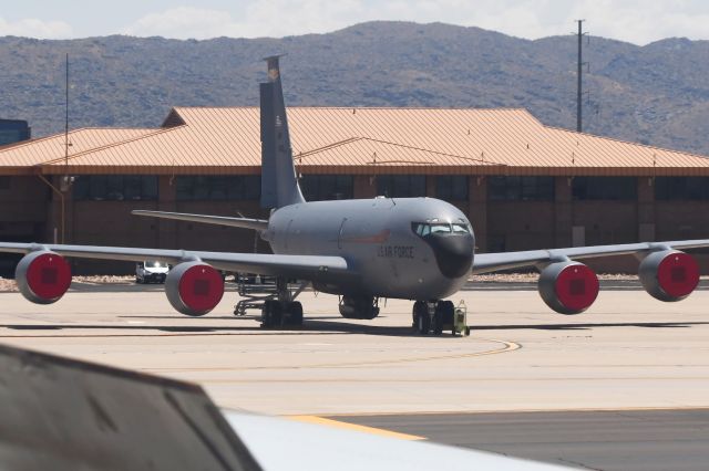 Boeing C-135B Stratolifter (59-1450)