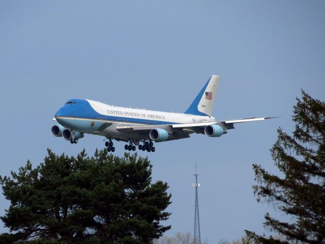Boeing 747-200 (N29000)